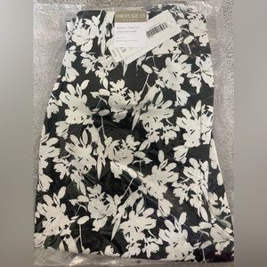 Perfect Stretch Josie Slim Capri